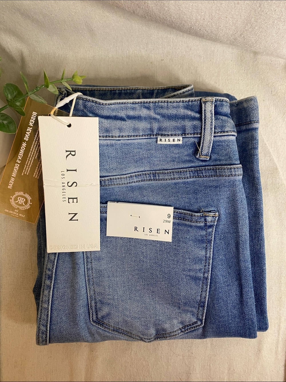 NWT Risen Button Fly Light Blue Wash Women’s Jeans - Straight Fit Size 9/29